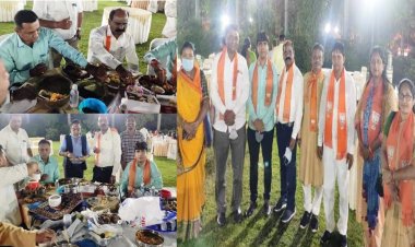 Exclusive : હાલ્ફ લોકડાઉન જેવી સ્થિતિ વચ્ચે અમદાવાદના નવનિયુક્ત મેયર, 160 જેટલા કોર્પોરેટરો અને ધારાસભ્યોએ યોજી ટિફિન પાર્ટી !