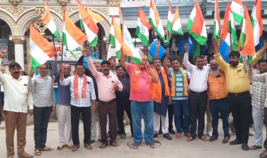 Breaking: ચંદ્રયાન -૩ ની સફળતાને લઈ PM મોદીના વતન વડનગરમાં દિવાળી જેવો માહોલ