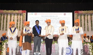 સુરત : VNSGU નો 54 મો વિશેષ પદવીદાન સમારોહ યોજાયો