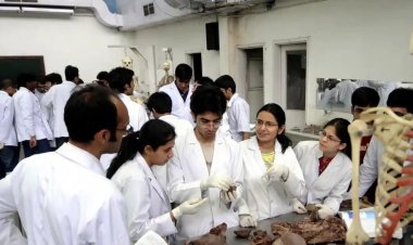 એનએમસીની 50 ટકા મેડીકલ કોલેજોને શો-કોઝ નોટીસ