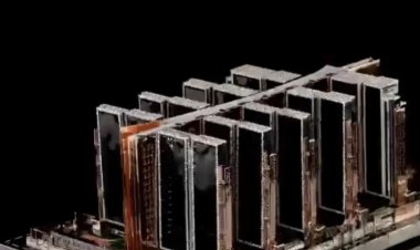 ડાયમંડથી બનાવી 'ડાયમંડ બુર્સ'ની પ્રતિકૃતિ, નરેન્દ્ર મોદીને ભેટ આપવામાં આવશે