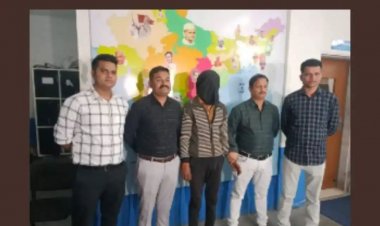 સુરત: ફાયરિંગ વિથ ડબલ મર્ડરના ગુનામાં 14 વર્ષથી ફરાર આરોપી ઝડપાયો