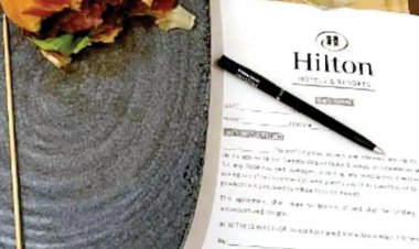 બર્ગર ખાઓ, પણ તમારા જોખમે : રેસ્ટોરાં સાઇન કરાવે છે આવું ફૉર્મ