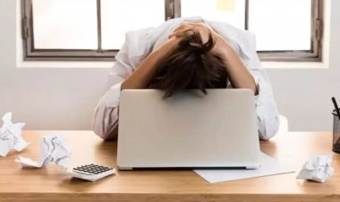 કાર્યસ્થળની ચિંતા તમને માનસિક રીતે બીમાર બનાવી શકે છે,આ ટિપ્સ ઉપયોગી થશે.