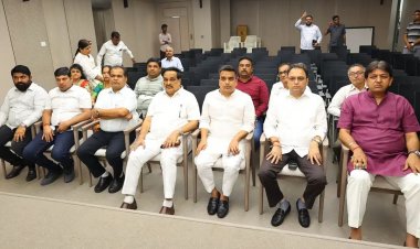 વડાપ્રધાન શ્રી નરેન્દ્રભાઇ મોદી ની મન કી બાત કાર્યક્રમ નિહાળ્યો હતો