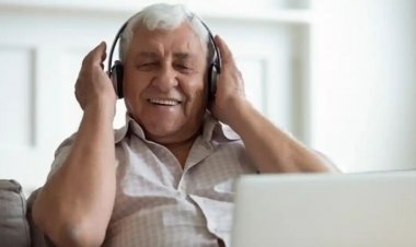 સંગીત વૃદ્ધાવસ્થામાં મગજને સ્વસ્થ રાખી શકે છે, જાણો શું કહે છે અભ્યાસ