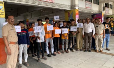 સુરત : સેન્ટ્રલ એસ ટી ડેપોમાં સ્વચ્છતા રેલી નું આયોજન કરાયું