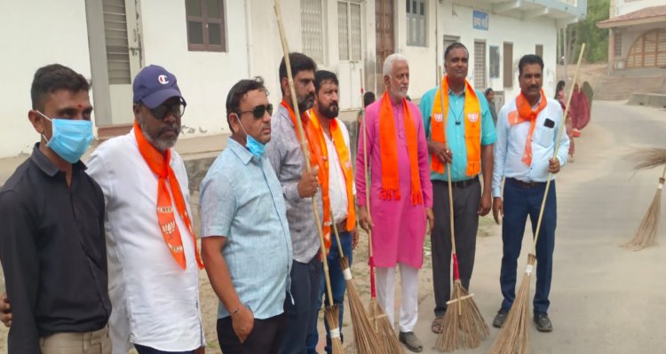 ઊંઝા : ઉનાવા ગામે 'સ્વચ્છતા એ સેવા'ના સંકલ્પ સાથે સ્વચ્છતા અભિયાન યોજાયું